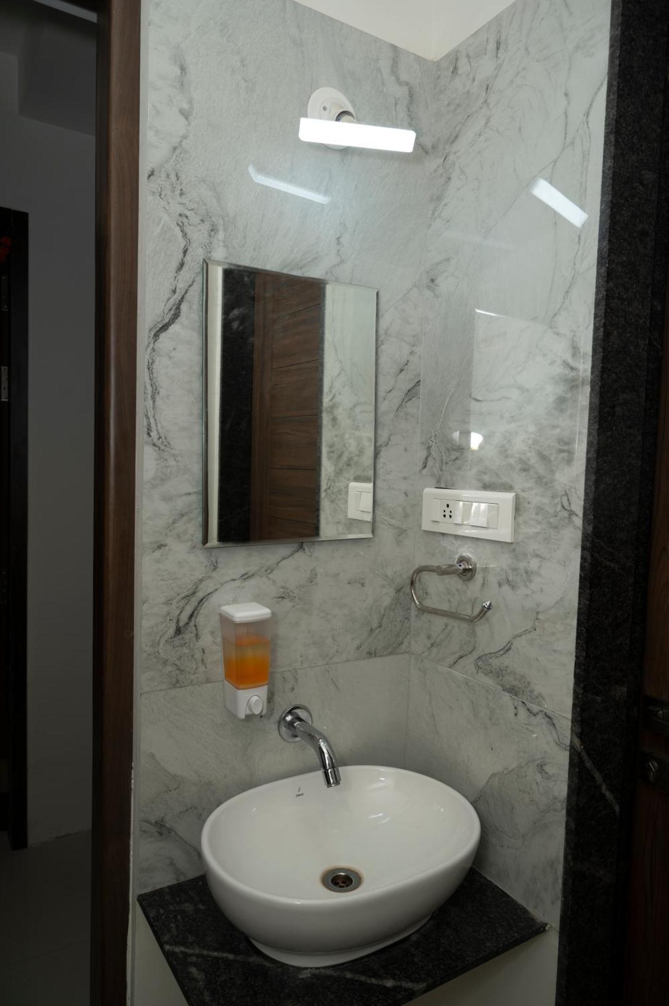 Niva Stays Skyline Guest house